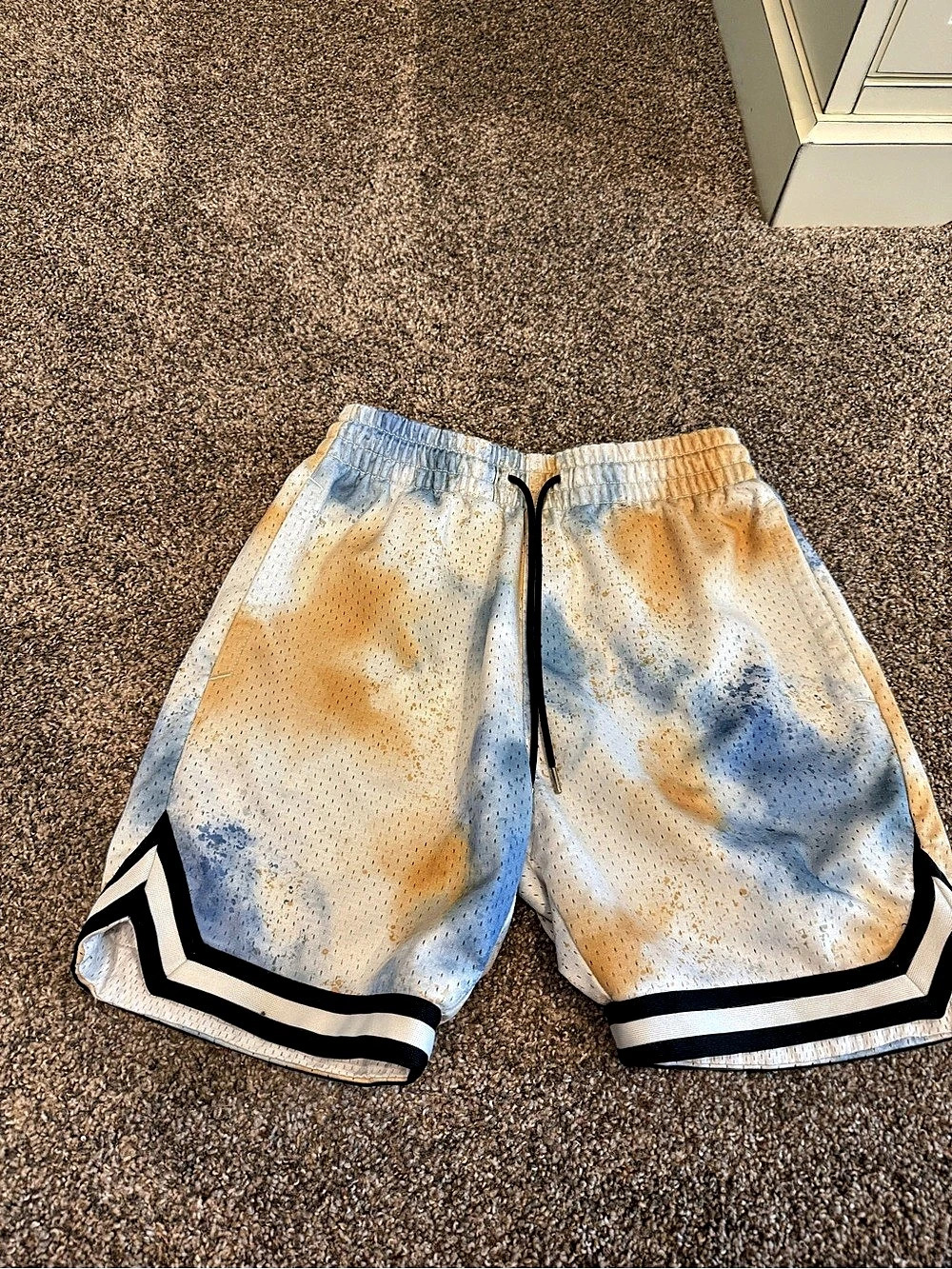 Men'Small Abstract Athletic Shorts White & Blue Small